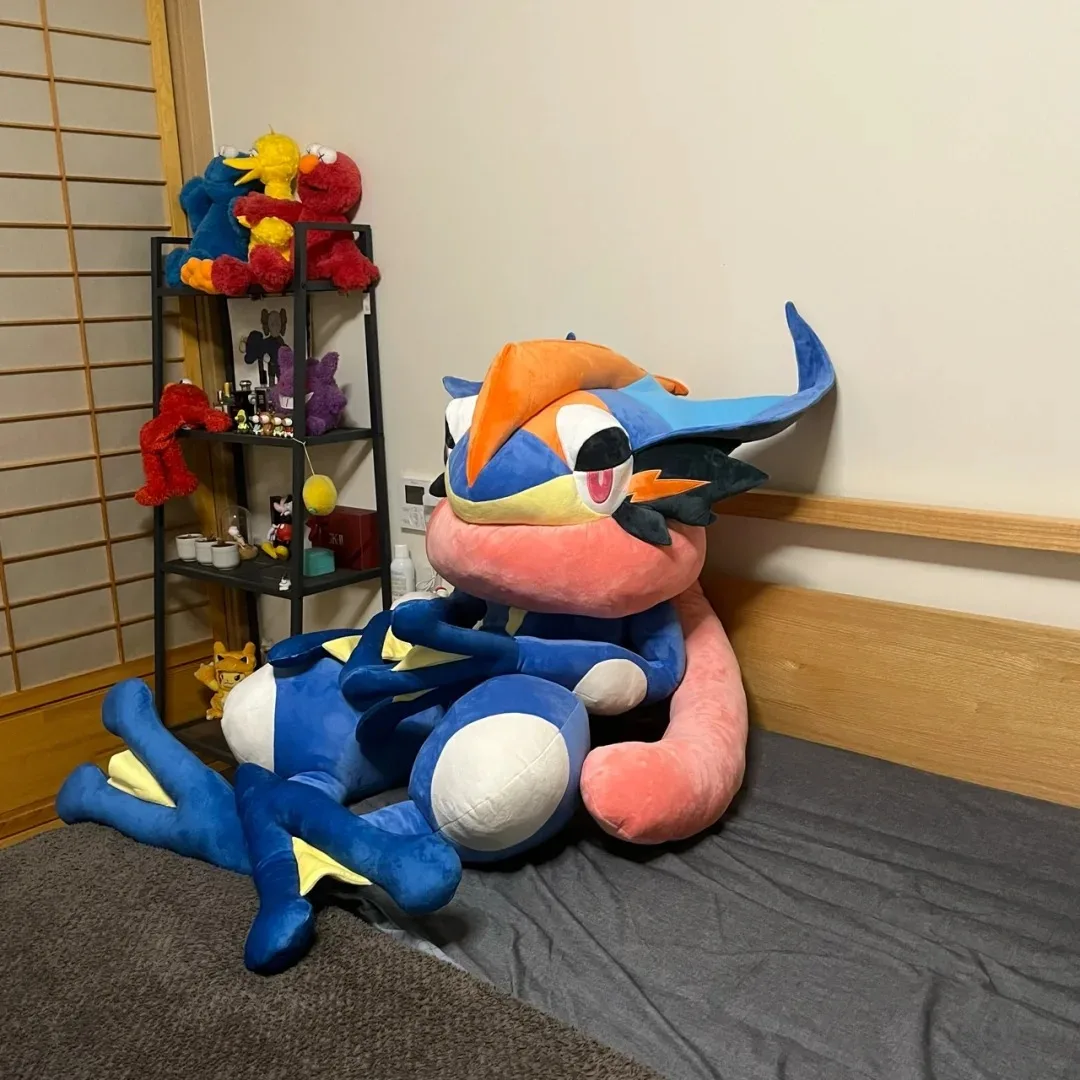 Life Size Greninja - Image 4